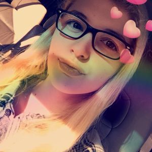 Meet your Posher, Laur